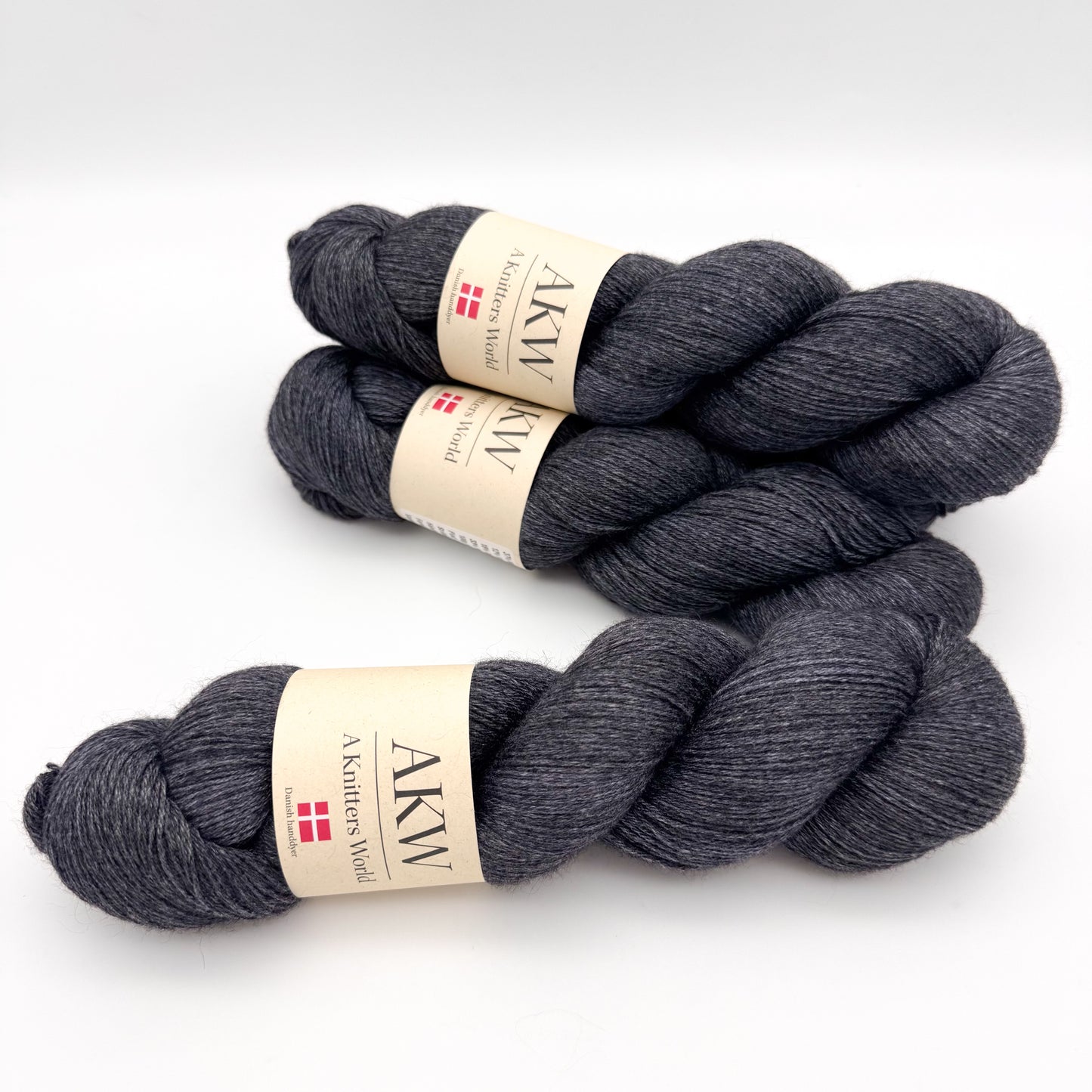 Hand-dyed mink yarn in the colour The Dark Night – soft luxury yarn from A Knitters World